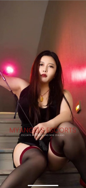 Photo 6 / 6 of Mistress QinQin