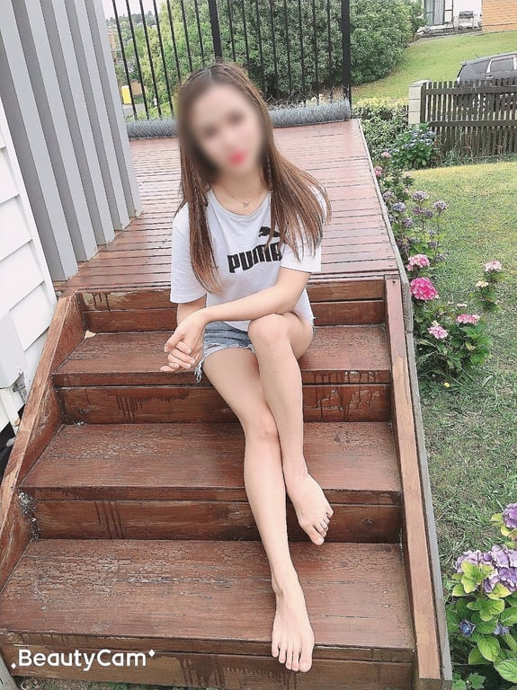 Profile of Leah, 24 year old Taiwanese from Greenlane, Auckland Escort